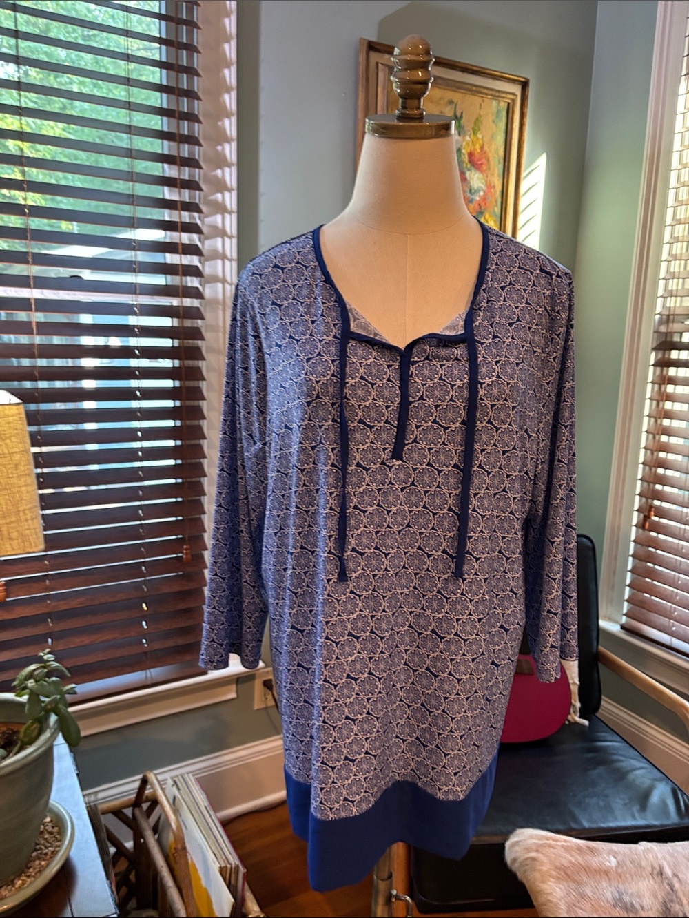 Chico's Bristol Stretchy Blue Pattern Print Tie-Neck Tunic